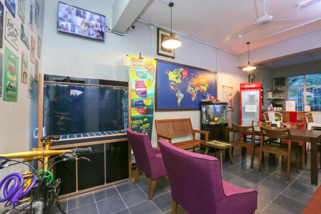 Spot On 89751 Bed Station Hotel 3*