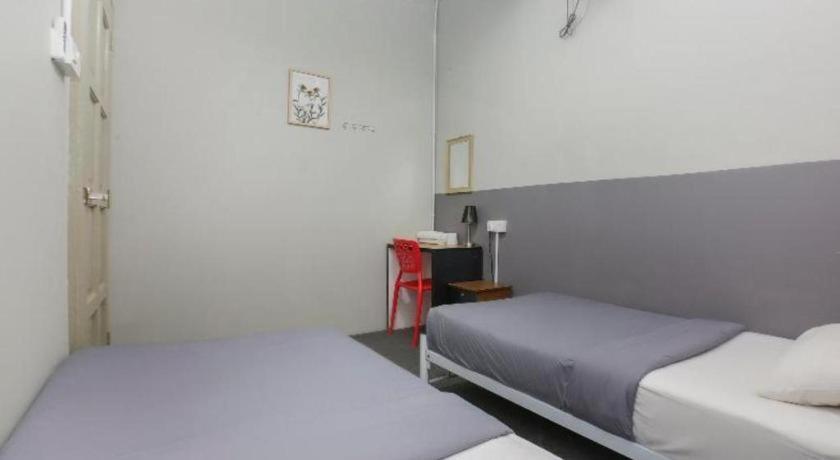 Spot On 89751 Bed Station