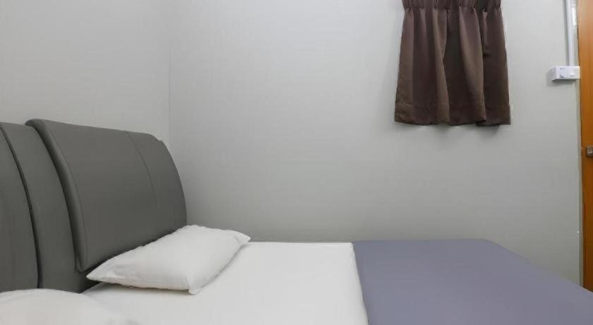 Spot On 89751 Bed Station Hotel
